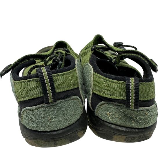 Keen Boy's Newport H2 Green and Camo Print Nylon Water Shoe Sandals Size 4 - Picture 3 of 6
